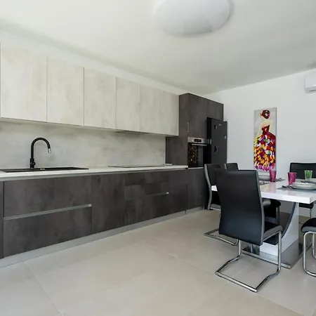 Sofia By Interhome Casa de Férias