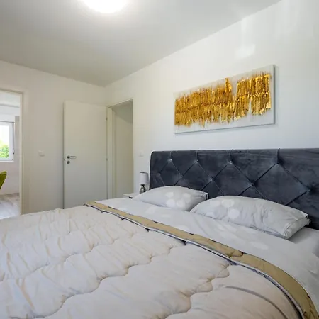 Sofia By Interhome *